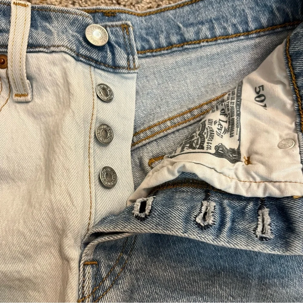 Levi’s 501 Button Fly Two Tone Shorts Waist Size 24 - Picture 4 of 12